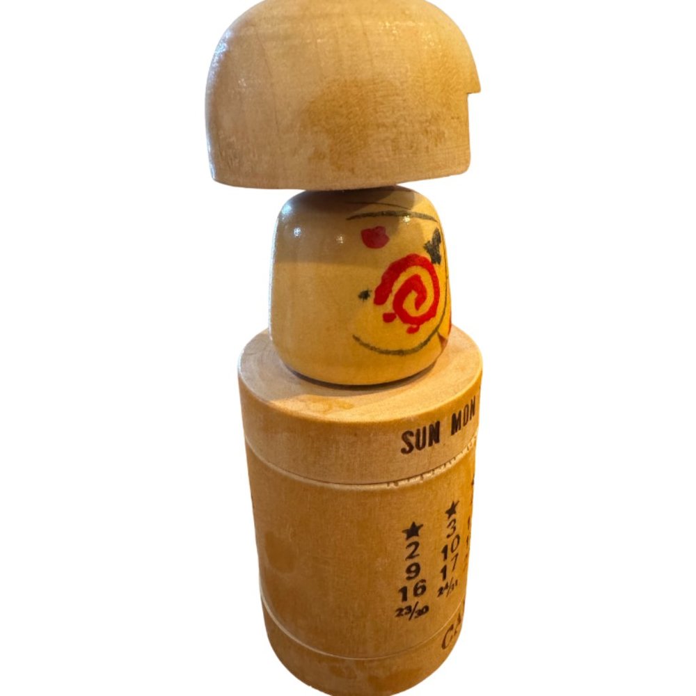 Vintage Genuine Wooden Japanese Kokeshi Calendar Doll from Japan (1970w) - Picture 5 of 5